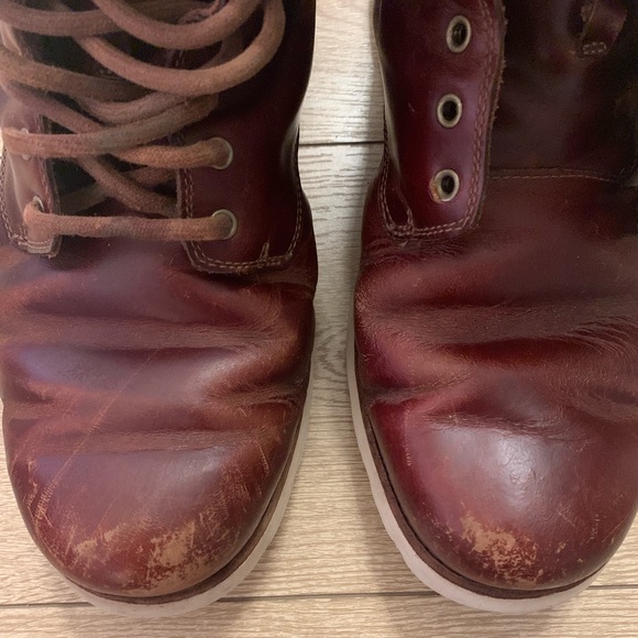 Rare UGG Cordovan Leather Hannen Boot with shearling liner - Picture 12 of 16